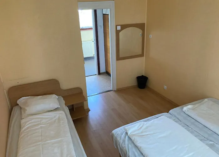 Eden Guest house *